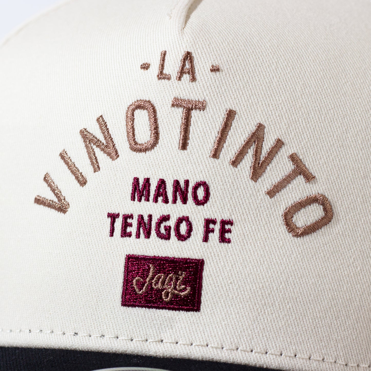 GORRA 5 PANELES | LA VINOTINTO MANO TENGO FE | JAGI X FVF