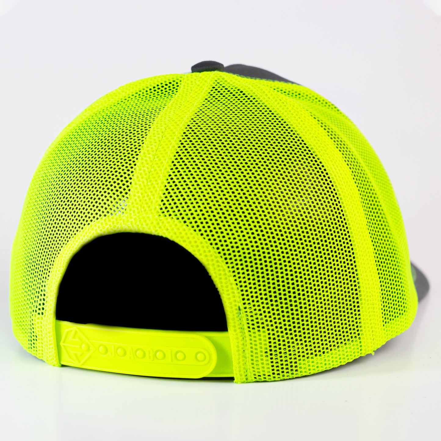 GORRA UNICOLOR DE MALLA