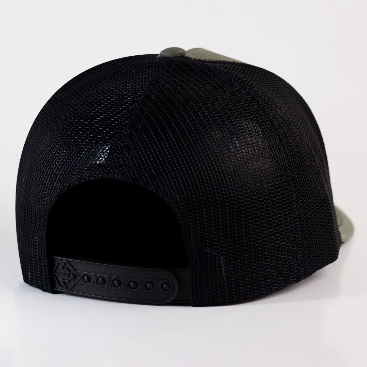 GORRA UNICOLOR DE MALLA